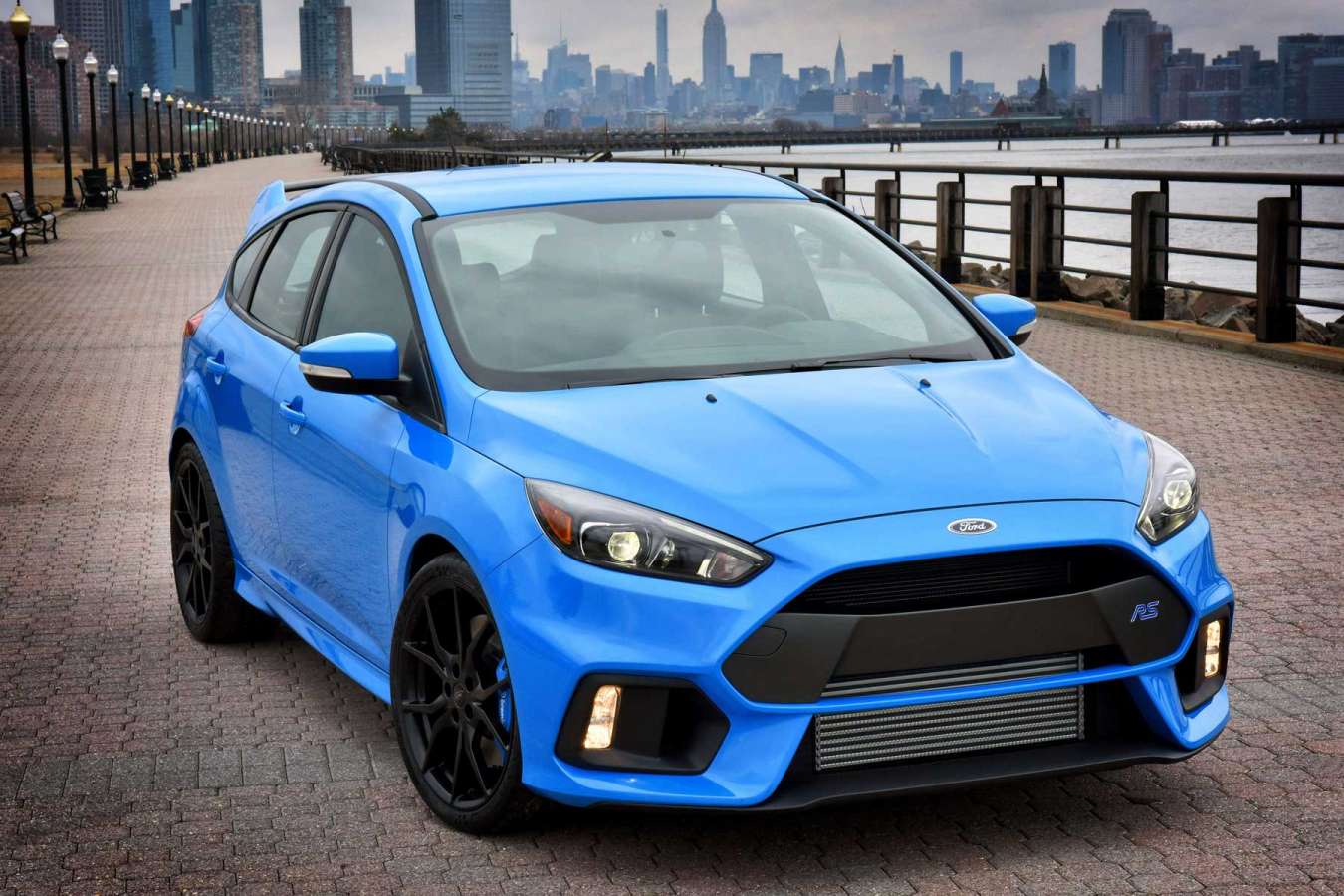 Ford Focus RS 320 chevaux et 4 roues motrices