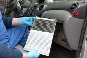 odeur climatisation voiture