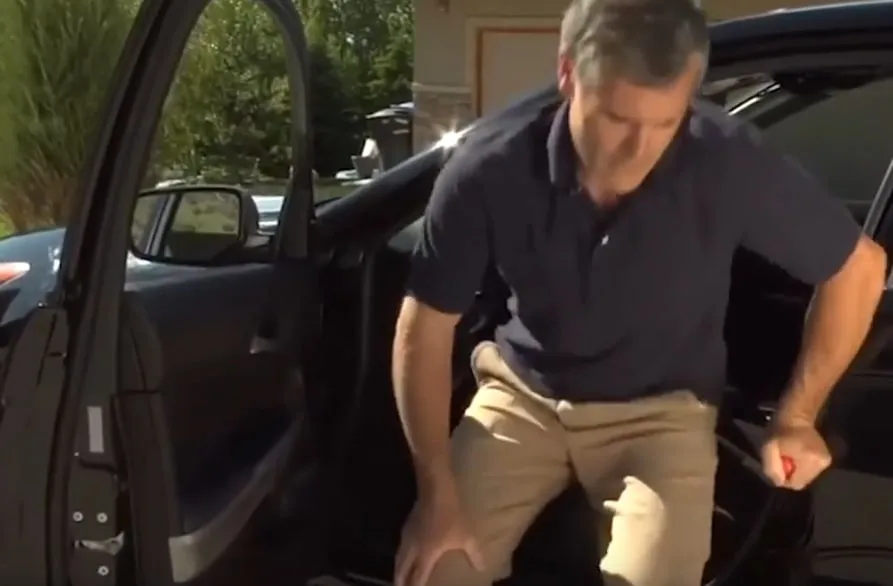 barre appui portiere voiture