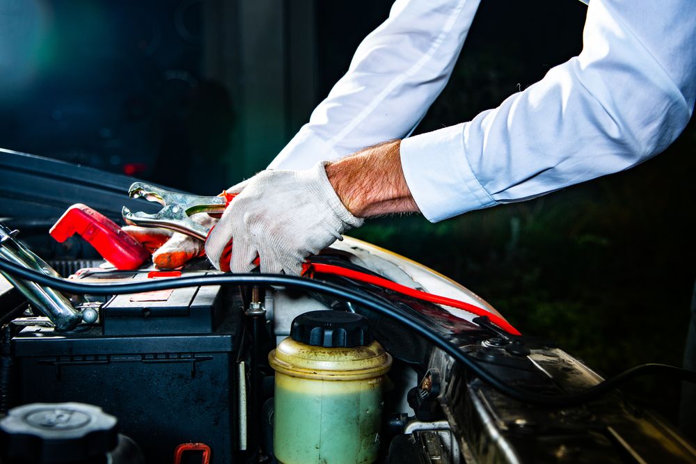 Panne de batterie, comment démarrer sa voiture avec des câbles ?